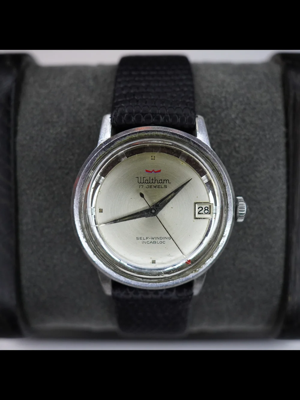 Vintage Waltham 17 Jewels Automatic Self-Winding Date Men's Watch Runs AS 1700